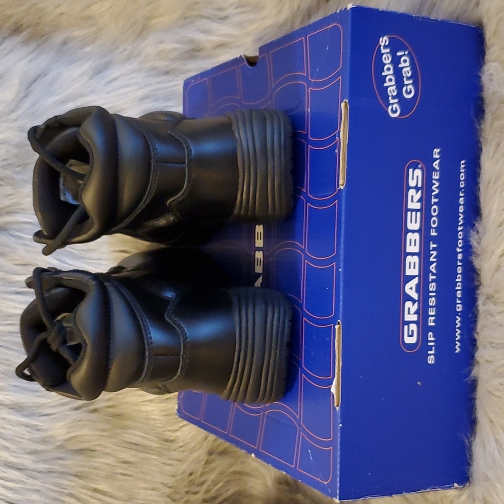 Boots - Picture 4 of 8